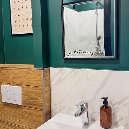 Raspberry With Balcony #self Check-in Apartment Warsaw