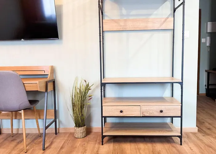 Raspberry With Balcony #self Check-in Apartment *