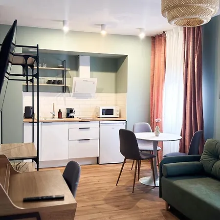 Raspberry With Balcony #self Check-in Апартаменты